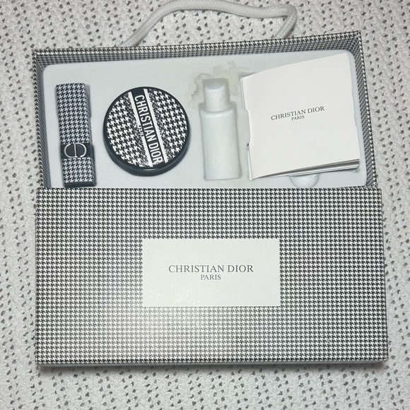 Dior Black and White Checkered Box - red lipstick, cushion mirror, no perfume - Picture 6 of 10